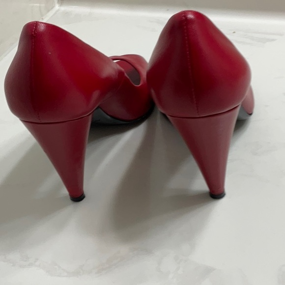 EUC Marc Jacobs Red leather peep toe pumps Italy - Picture 4 of 11